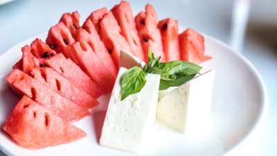 Диня със сирене – 5 ползи за здравето