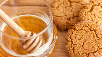 Медени сладки с кафява захар