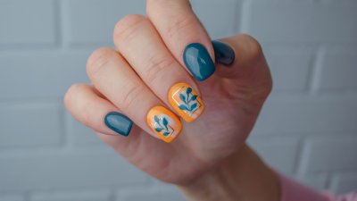 Идеи за маникюри с красиви рисунки