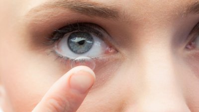 4 сериозни причини да не спите с лещи