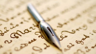 Спряхме ли да пишем и изпращаме хартиени писма?