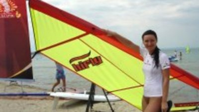 July morning и сърфиращи дами 