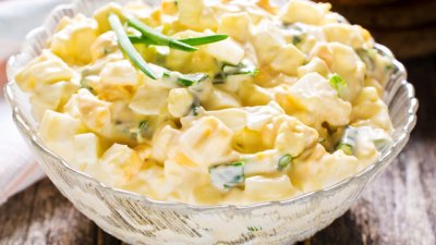 Великденска салата с яйца