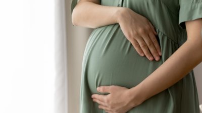 Причини за поява на менструални спазми по време на бременност