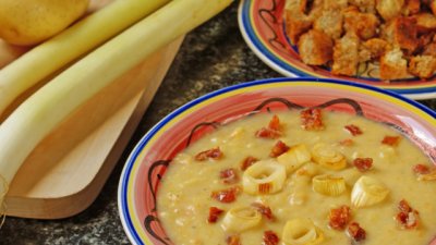 Картофена супа с бекон и праз