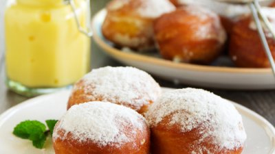 Бухти с ябълки