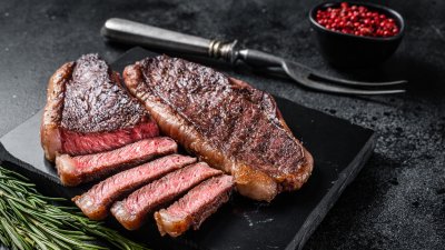 Знаци, че прекалявате с консумацията на месо и ви вреди