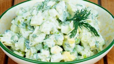 Салата с пресни картофи и вермут 