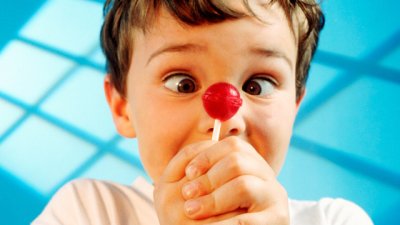 Най-нелепите лъжи, които родителите казват на децата