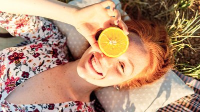 Бюджетни бюти находки, с които ще сте неотразими това лято