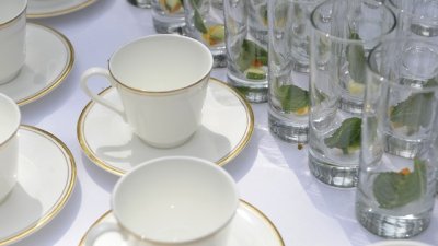 Отслабване с чай от джинджифил – рецептата на Деми Мур