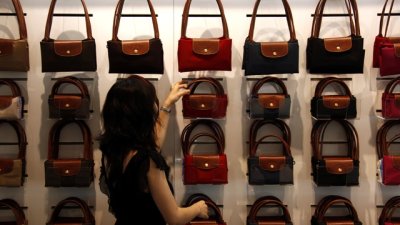 Поне 4 чанти трябват на модерната жена