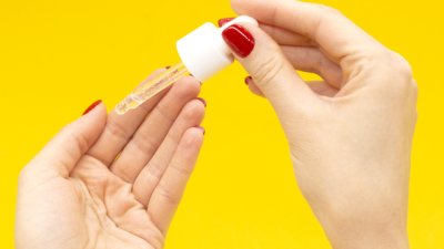 Домашен серум с масла за бърз растеж на ноктите 