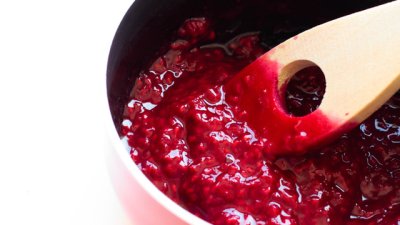 Домашен малинов топинг 