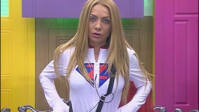 Супер Златка ще спасява Къщата от нашественици