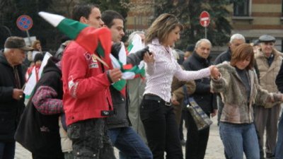 Narod.bg стартира с кръшно хорце!