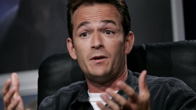 Почина актьорът Люк Пери