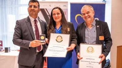 В Европарламента официално позлатиха българското вино