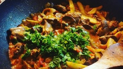 Дробчета на тиган с кисели краставички