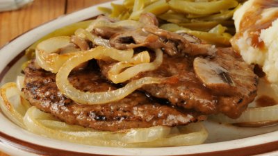 Телешки стек горгонзола