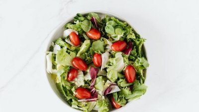 Свежа салата с айсберг