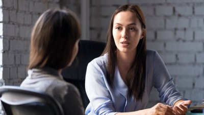 Учтиви начини да прекратите разговор 