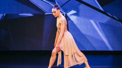 Българката Александра Драгова покори руско шоу за танци