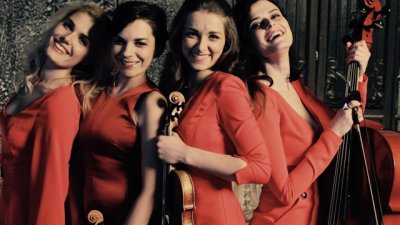 Квартет Destiny улавят магията на коледния дух в новото си видео