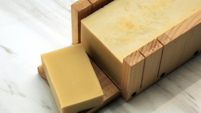 Кастилски сапун – богат на масла