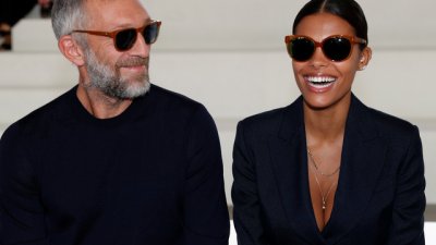 Венсан Касел и Тина Кунаки станаха родители