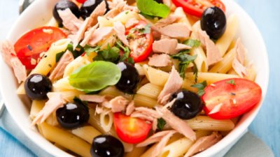 Салата с макарони