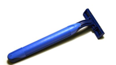 Как да успокоите кожата след бръснене?