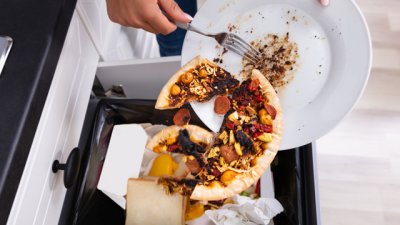 7 начина да намалите изхвърлянето на храна вкъщи 