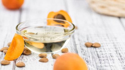 Ползите от готвенето с кайсиево масло 