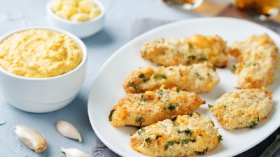 Пилешки хапки с пармезан и чесън