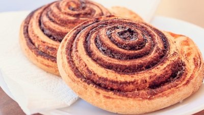 Канелени рула с кафява захар
