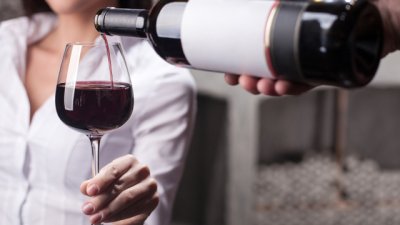 Знаете ли, че... синеоките имат по-добър алкохолен толеранс?