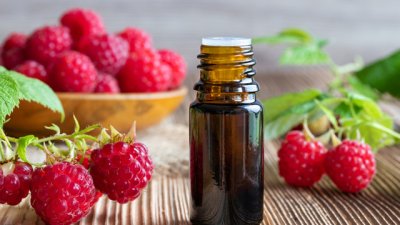 Масло от малинови семки за по-малко бръчки и при екзема