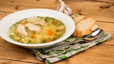 Пилешка супа с фиде и застройка 