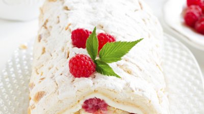 Малиново руло