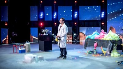 Явор Денчев популяризира забавната наука чрез „България търси талант“