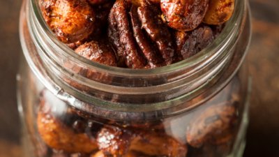 Печени пикантни парти ядки