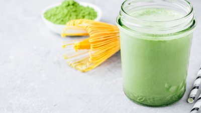 Смути с матча и кокос