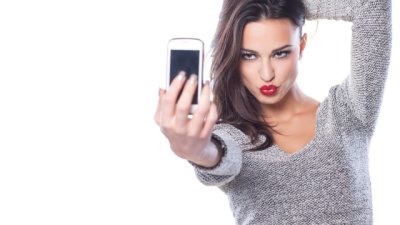 Защо никога не се харесвам на снимки?