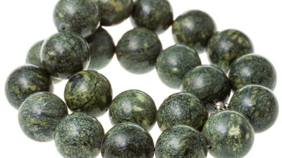 Камъни за баланс по време на слънчево и лунно затъмнение