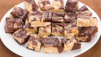 Шоколадови барчета с фъстъчено масло 