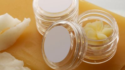 Балсам за меки и подхранени устни