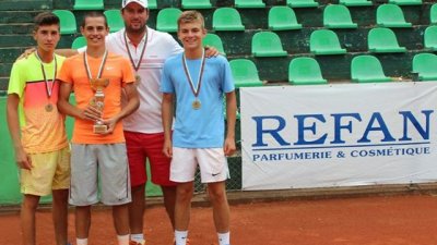 „Рефан България“  подкрепи държавните първенства по тенис за юноши и девойки