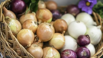 Какво се случва в тялото, ако ядете лук редовно?