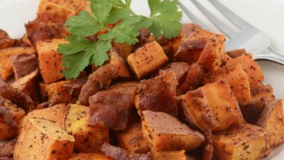 Свинско със сладки картофи и чесън в мултикукър 